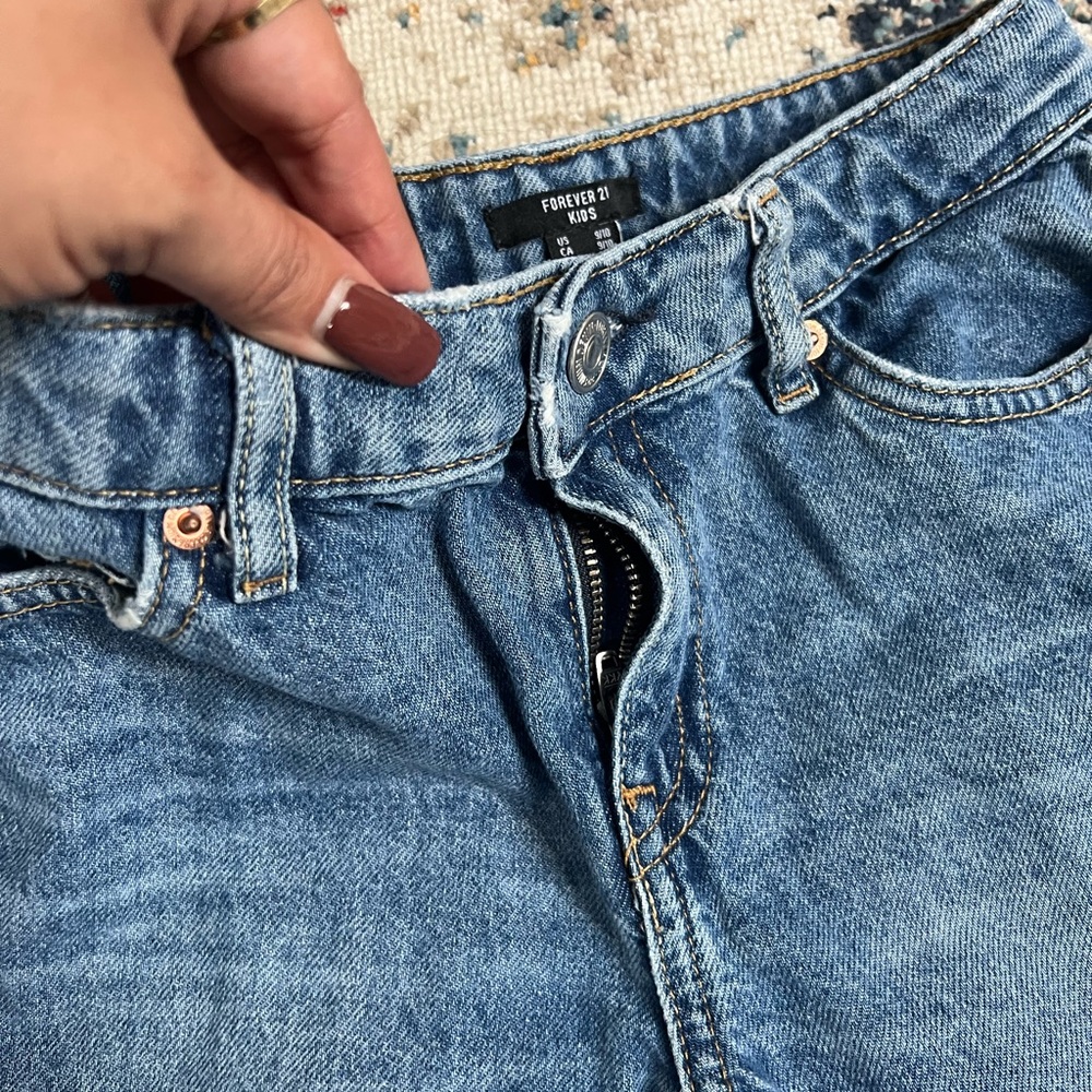 Forever 21 Girl Jeans - Picture 4 of 5
